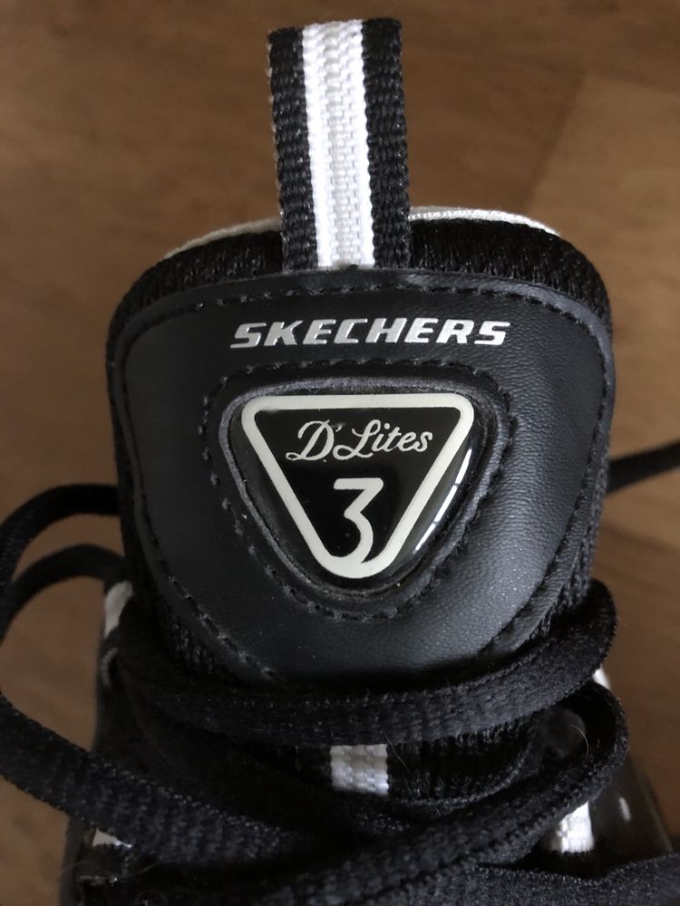 Круті кросівки Sketchers D'Lites у розмірі 40-41 в ідеальному стані