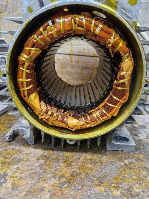 Usługi elektryczne Przezwajanie silników Instalacje elektryczne