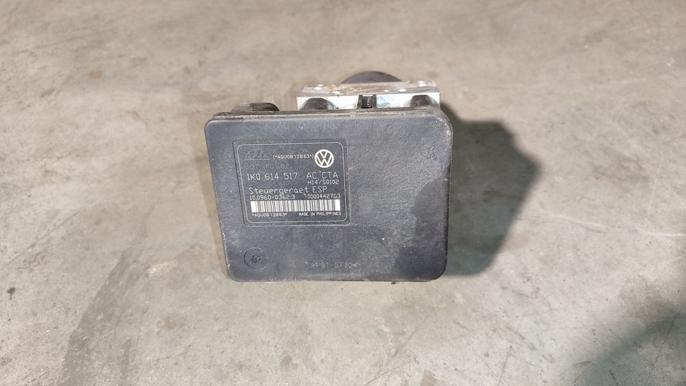 Touran Golf 5 sterownik pompa ABS 1K0.614.517AC i inne