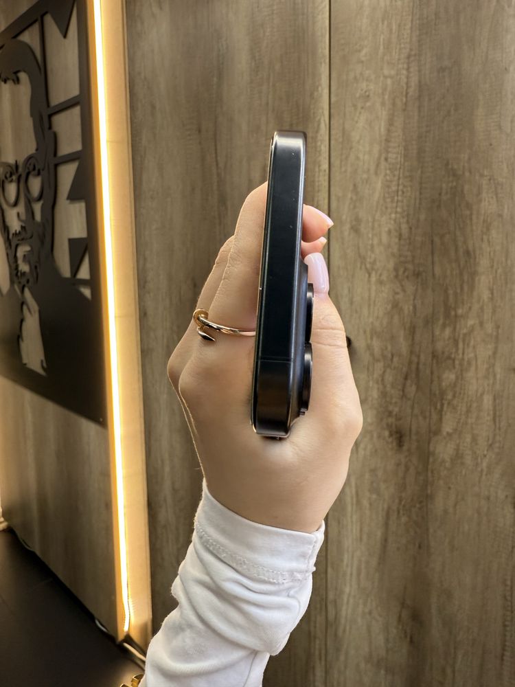 IPHONE 15Pro Max 256 Black Titanium Neverlock Костюшка,5 igrand