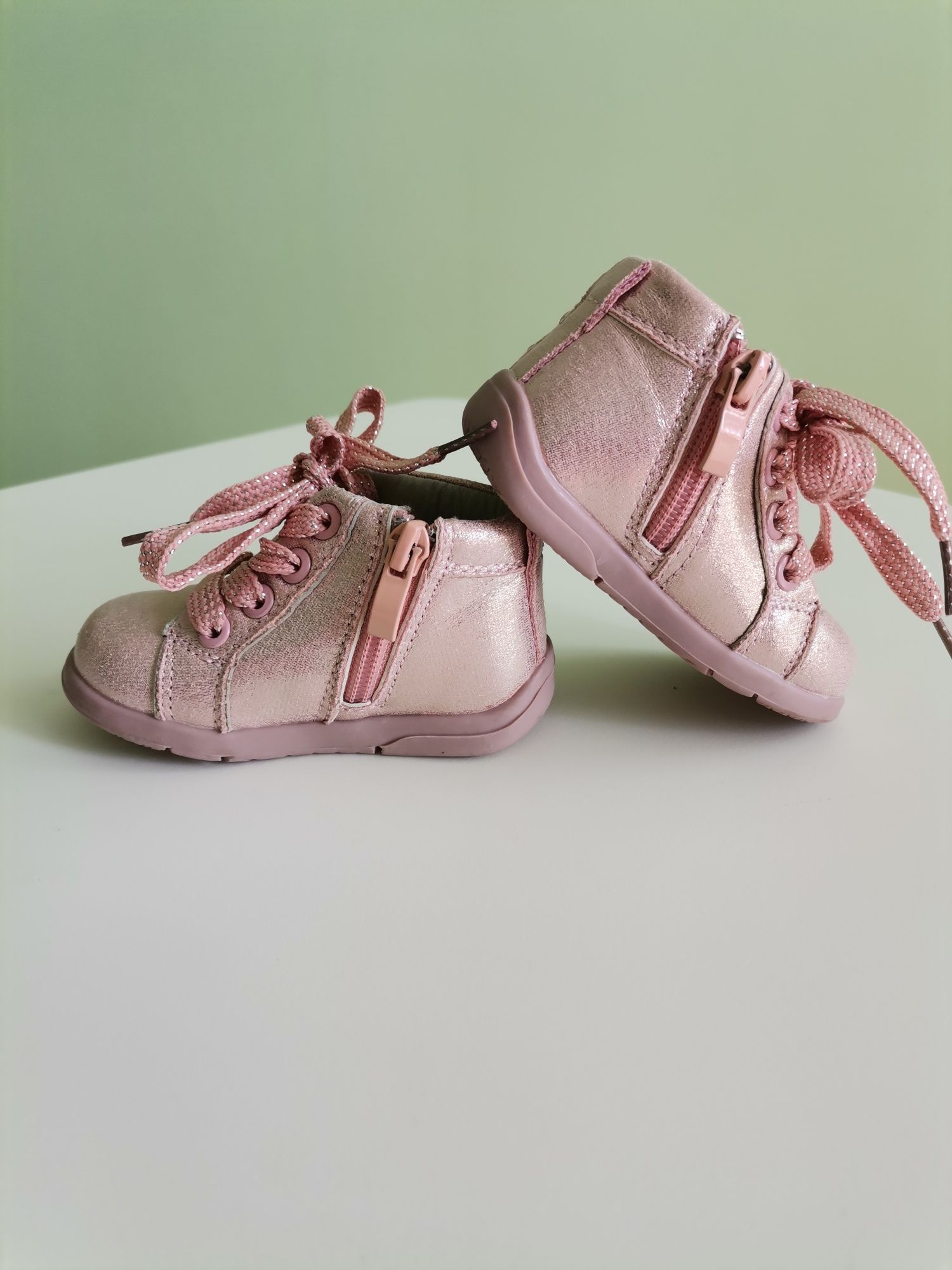 Дитячі чобітки для дівчинки