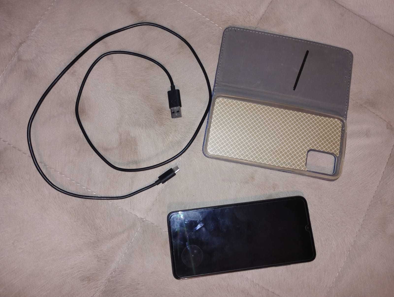 Smartfon Motorola Moto E22 4GB/64 GB Czarny Astro Black + etui + szkło