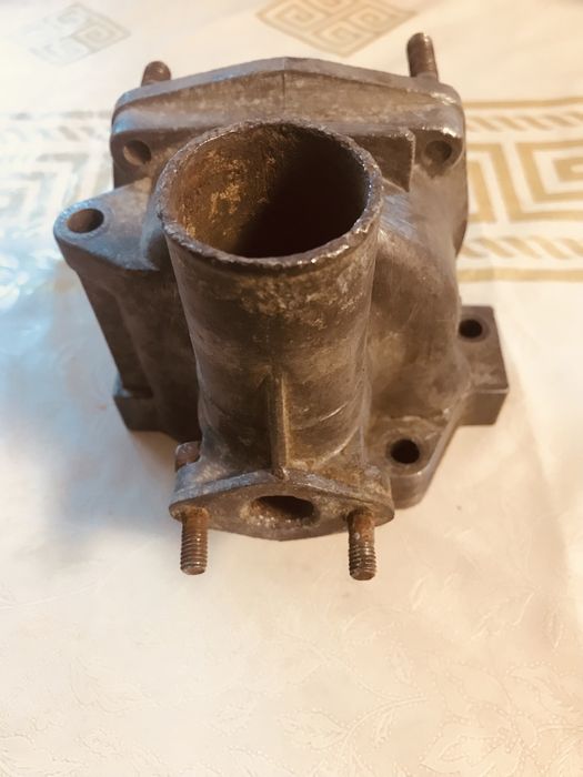 Корпус насос помпи ваз 2101-07.