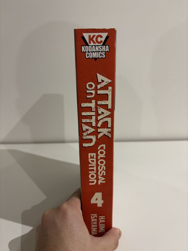 Mangá: “Attack On Titan” - Colossal Edition - 4.° Volume
