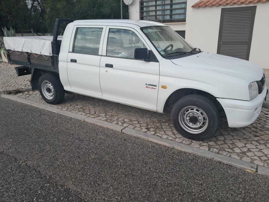 Carrinha L200 2.5 TD Cabine Dupla 5 lug