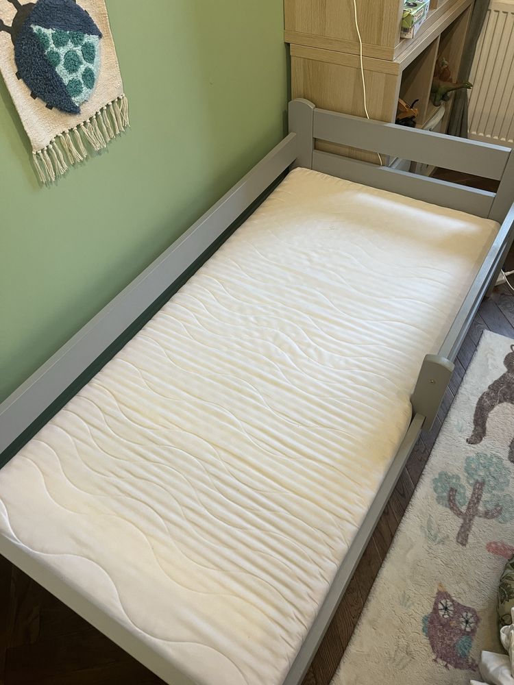 Łòżeczko dzieciece Kacperek 160x80 z mareracem i szuflada