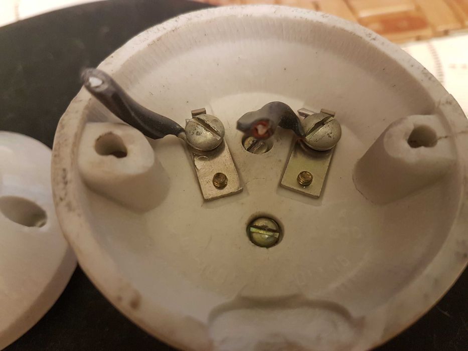 Oprawka porcelanowa E27 lat 60