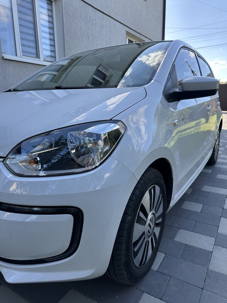 Volkswagen e-up