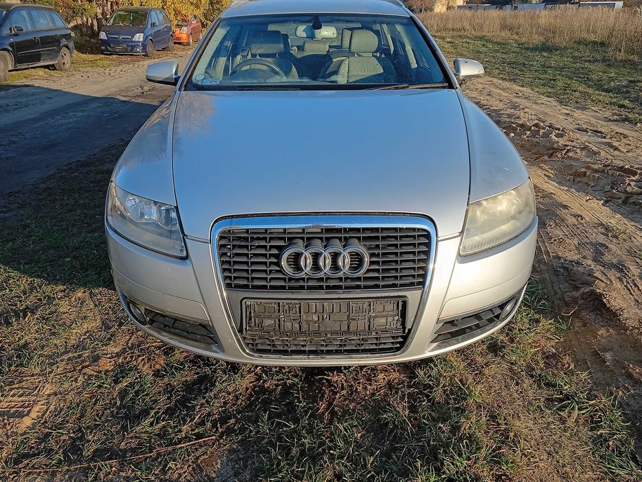 Audi A6 C6 maska srebrna LY7W