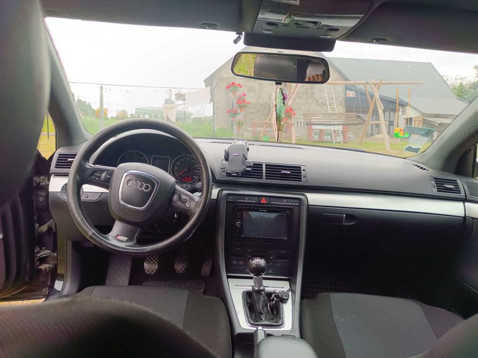 Witam,po 7 latach bezawaryjnej jazdy sprzedam swoje prywatne auto.Audi