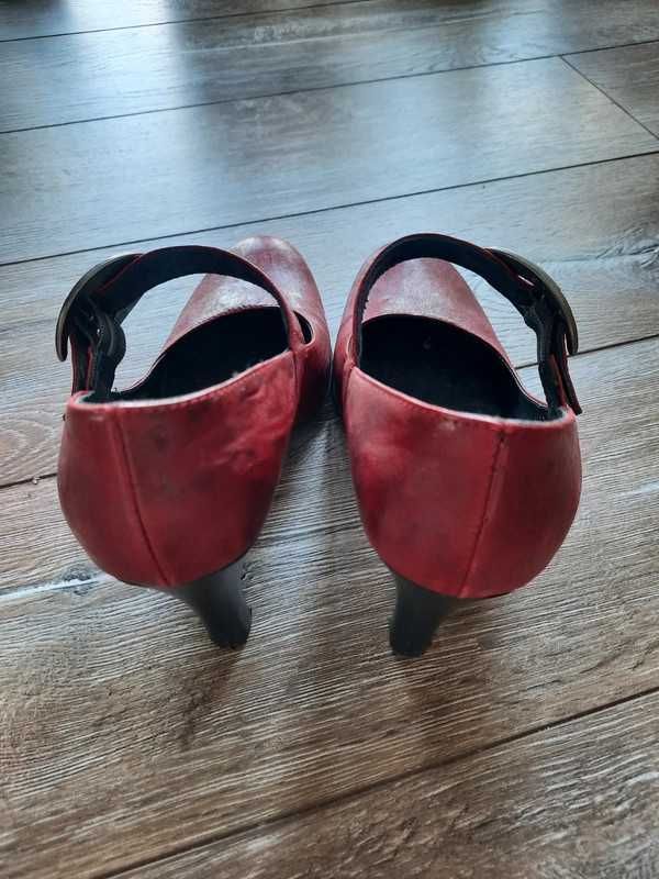 Buty na obcasie Baldowski bordowe/czerwone rozmiar 36 mało noszone