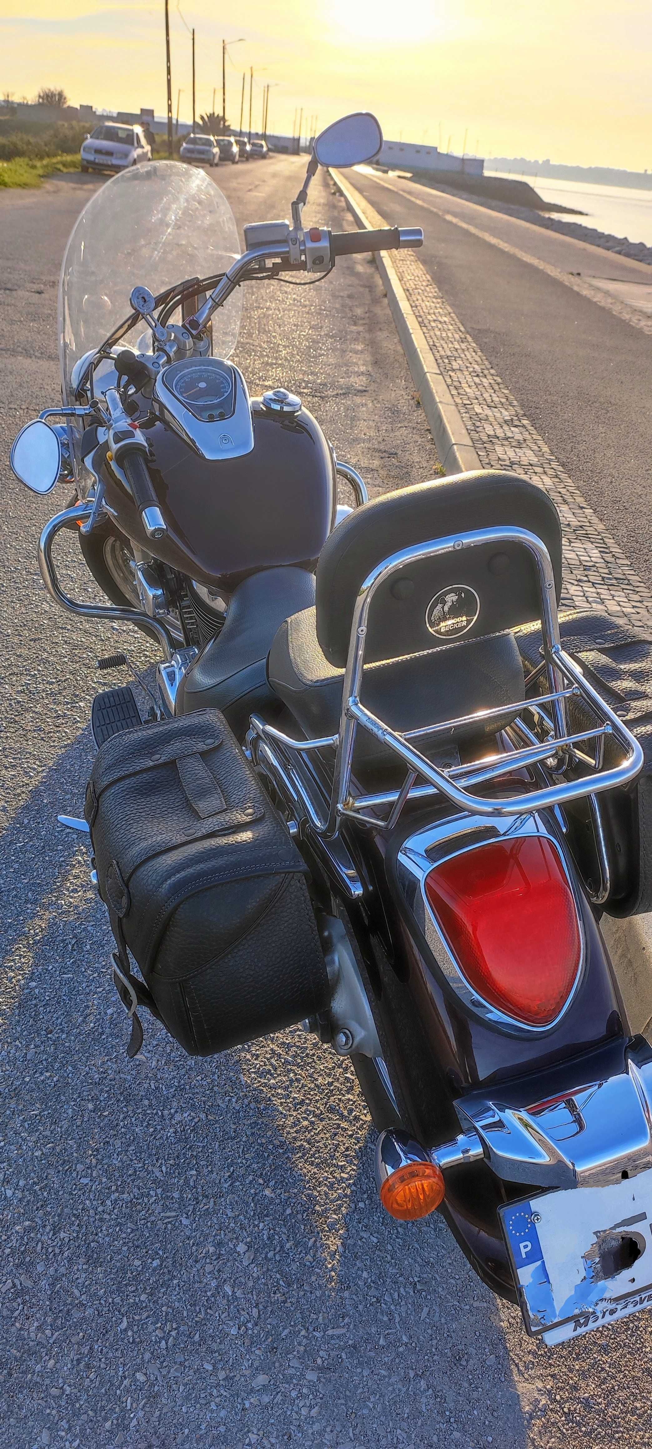 Suzuki intruder 800