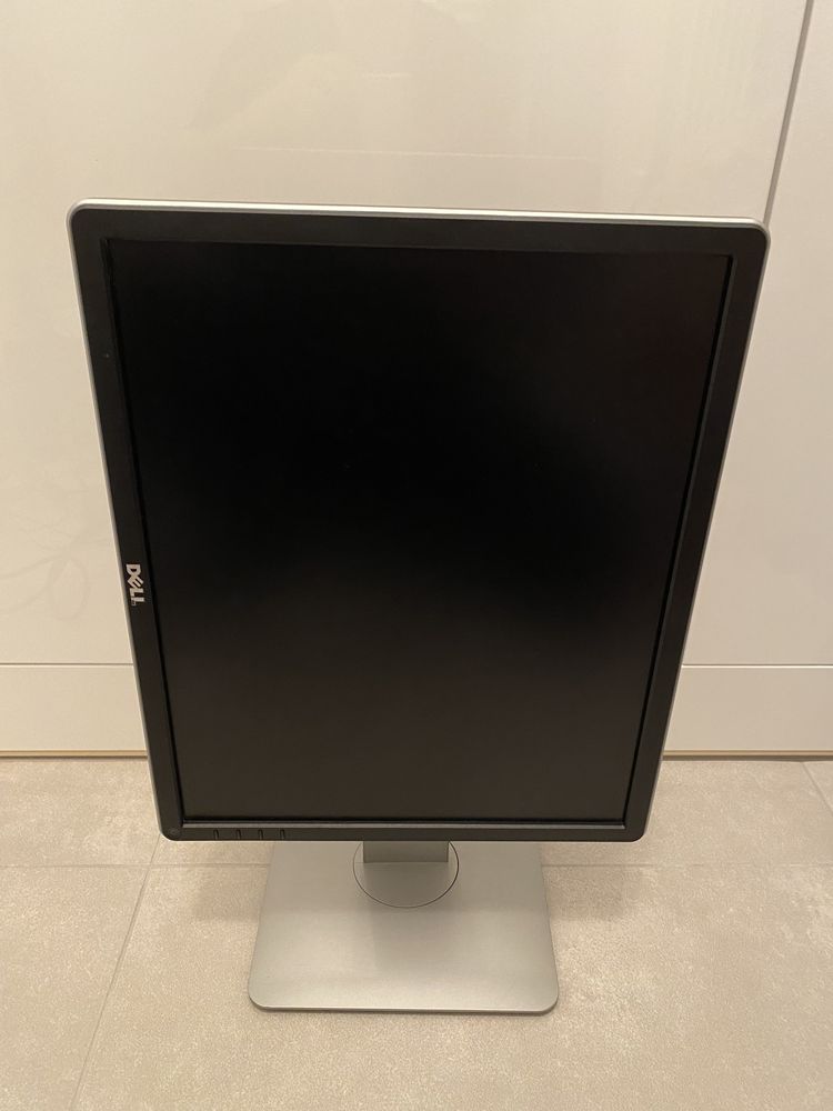 Monitor Dell P1914Sf 19” 1280x1024 VGA/Display port/DVI/4x USB