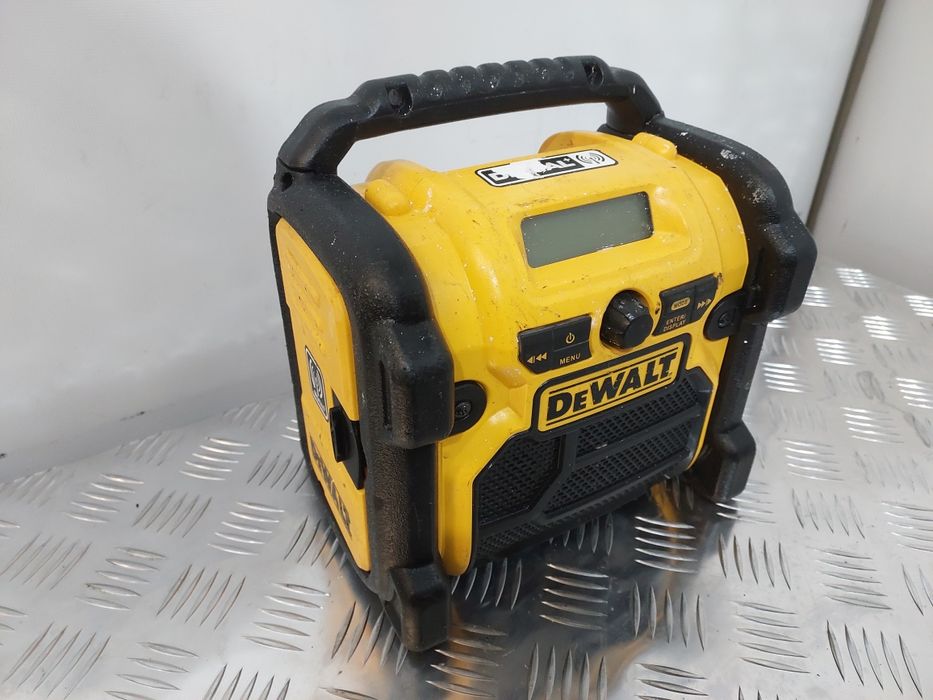 Dewalt Зарядний пристрій-радіоприймач DAB DeWALT DCR020