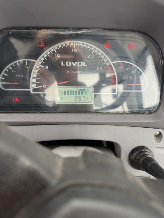 Ciagnik  Lovol M504 PRO wersja 4 cylindrowa bez DPF plus przyczepa