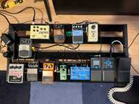 Vários Pedais de Guitarra + Pedalboard