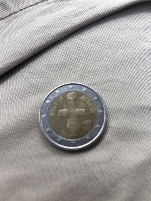 2 euro, muito bem estado.
