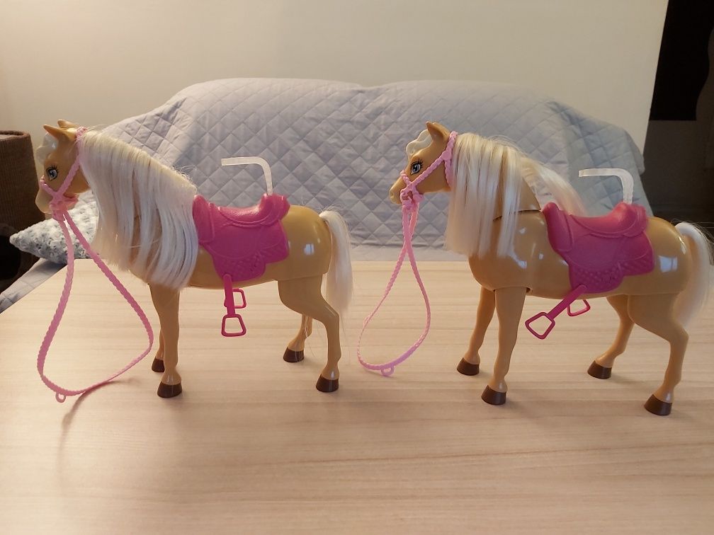 Konie Barbie różne
