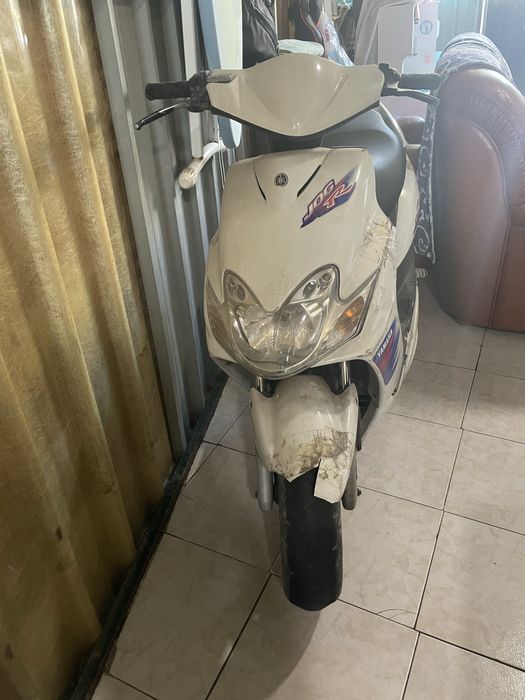 Yamaha Jog R 50.