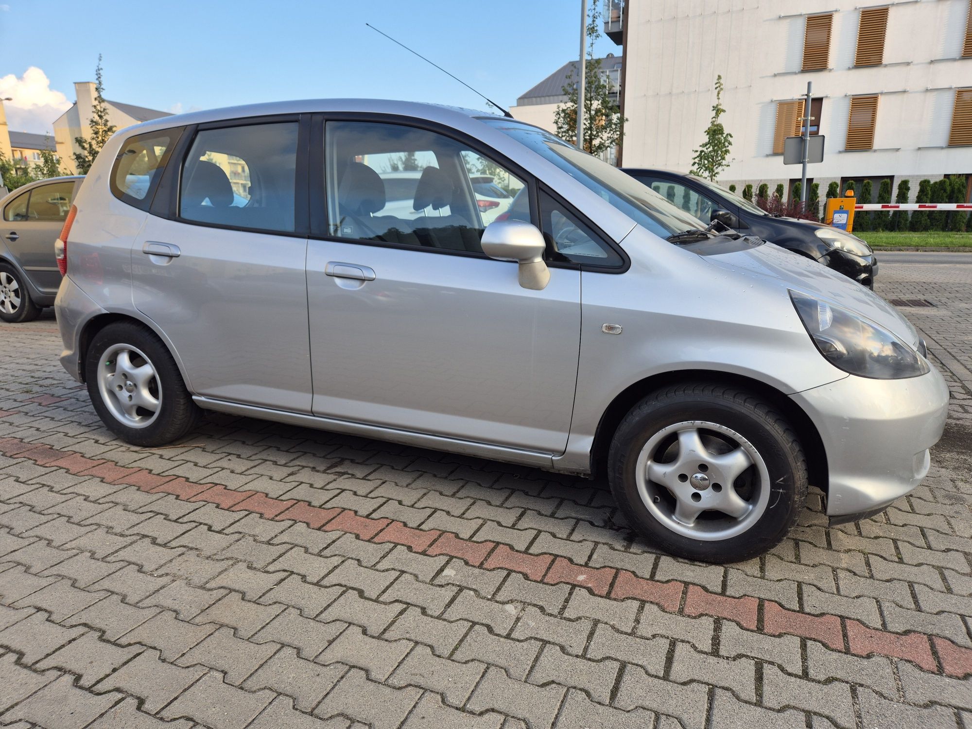 2006r 1.2 benzyna klima