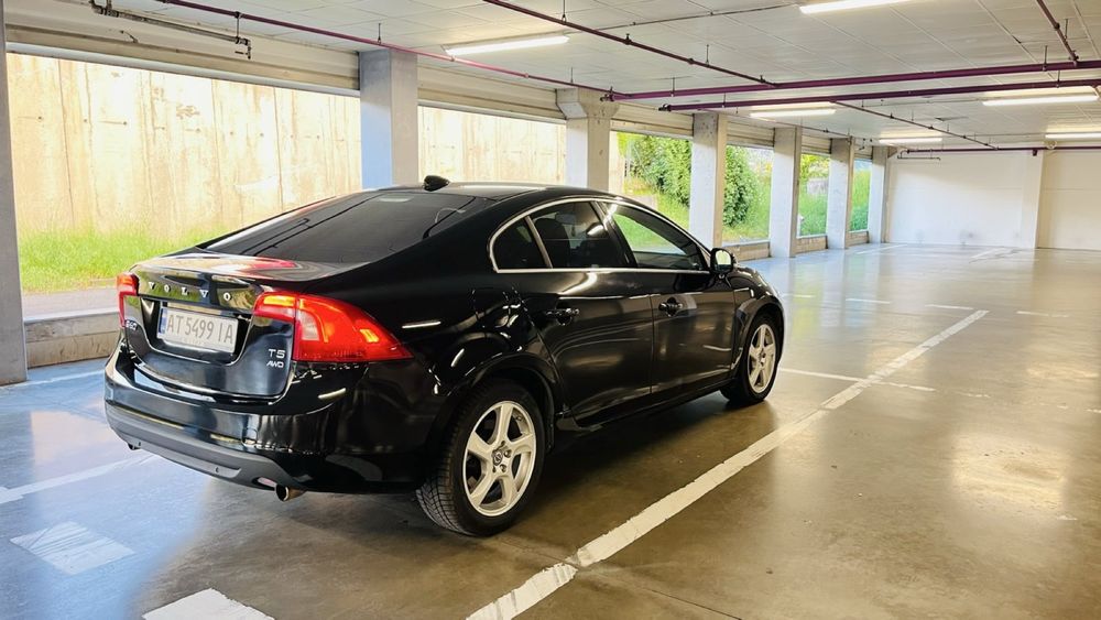 Продам Volvo s60 2.5 awd 2013