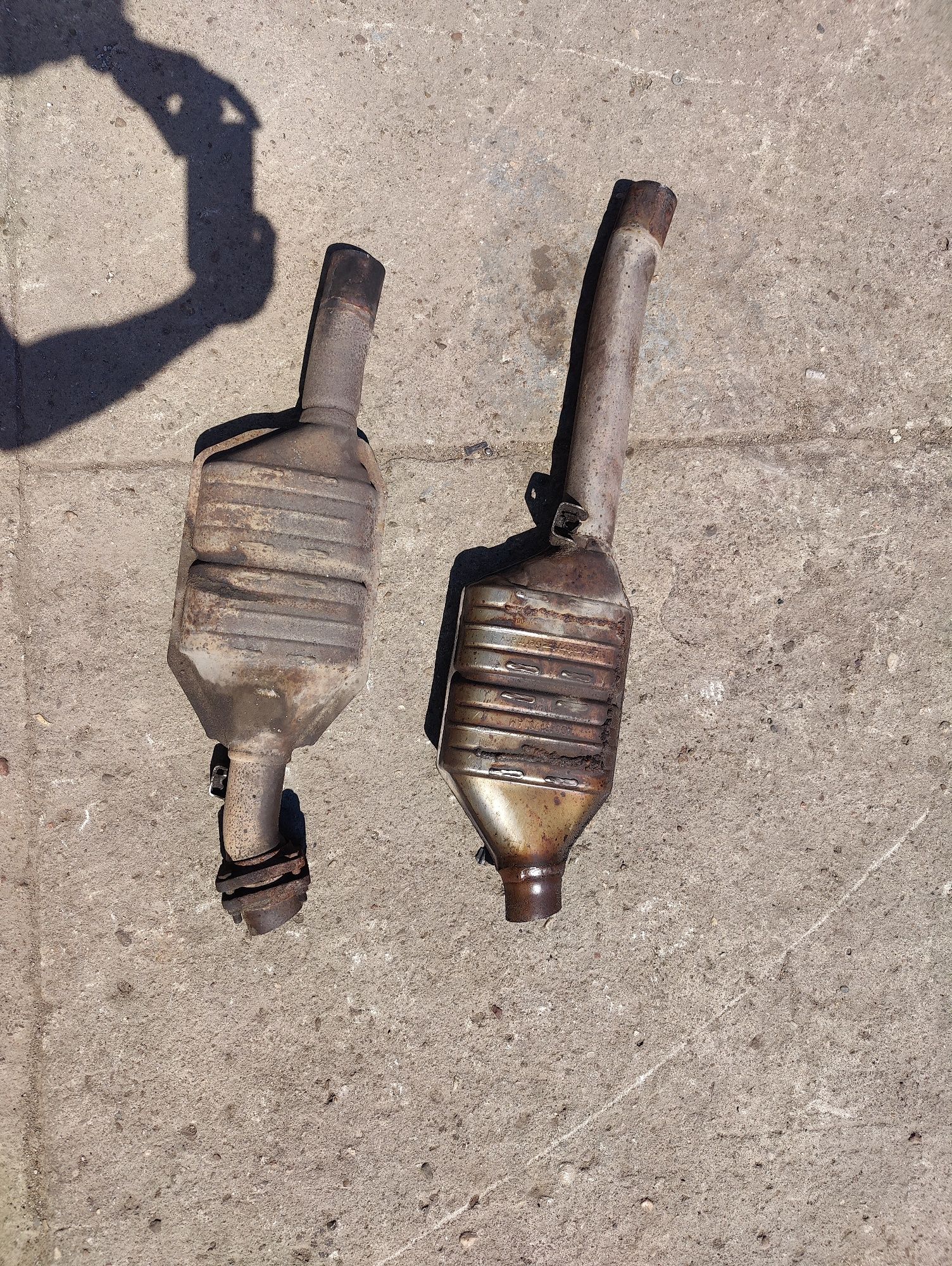 Audi A8 D2 3.7 4.2 puszka katalizatora komplet