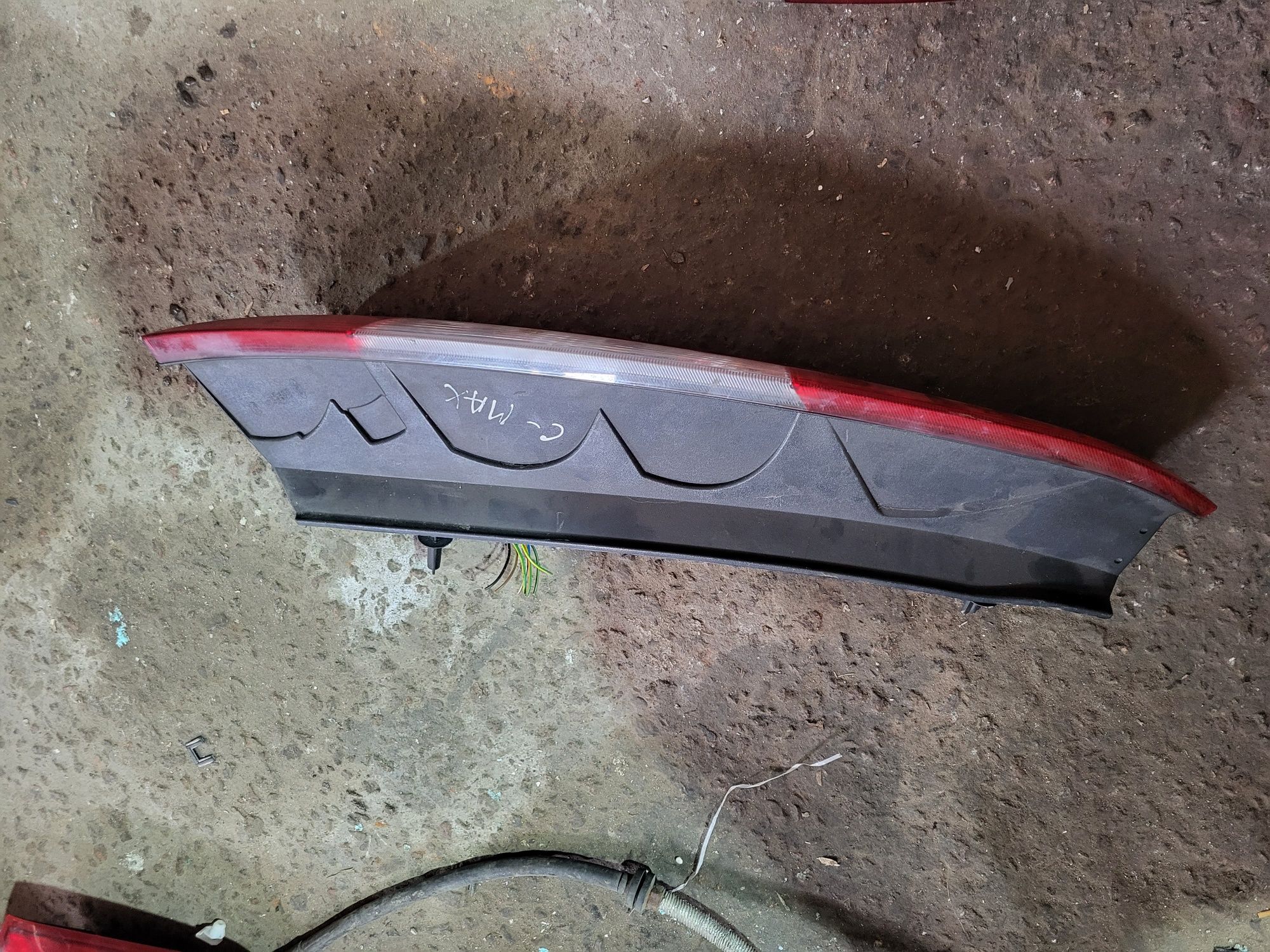 Задні фари стопи Fird C-Max 2003-07рік