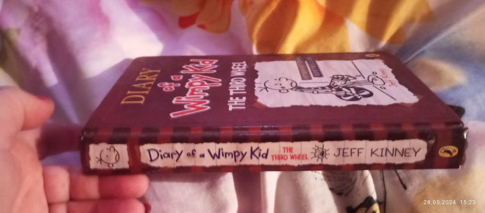 Книга английский дневник слабака diary of a wimpy kid