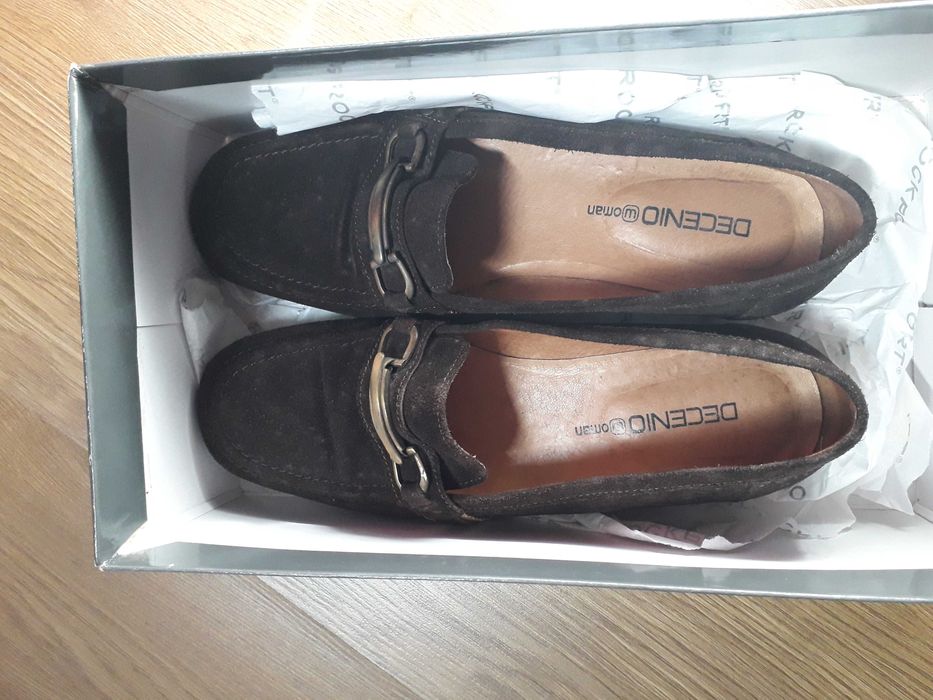 Sapatos de Senhora clássicos da DECENIO