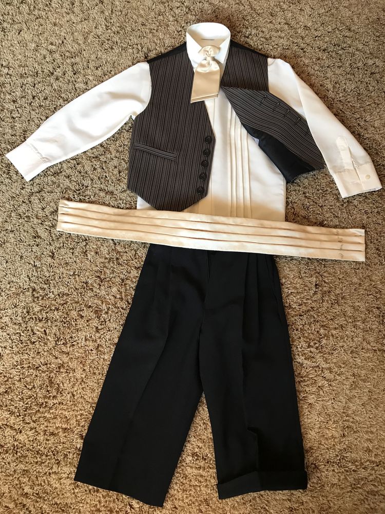 Roupa menino 3/4anos tudo 30€