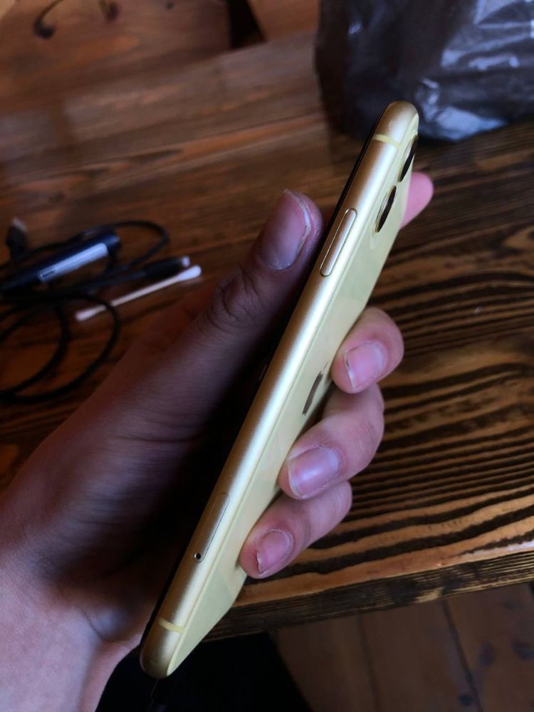 iPhone 11 на 64gb в ідеальному стані!!!