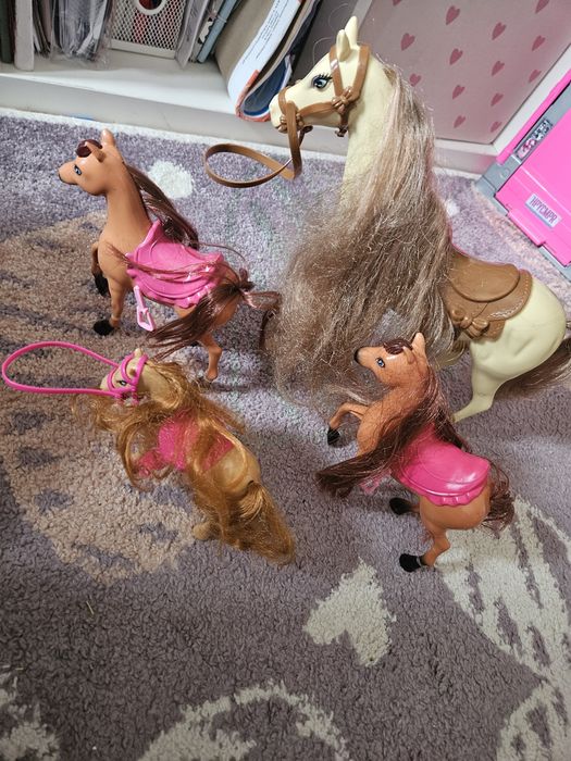 4 konie dla barbie