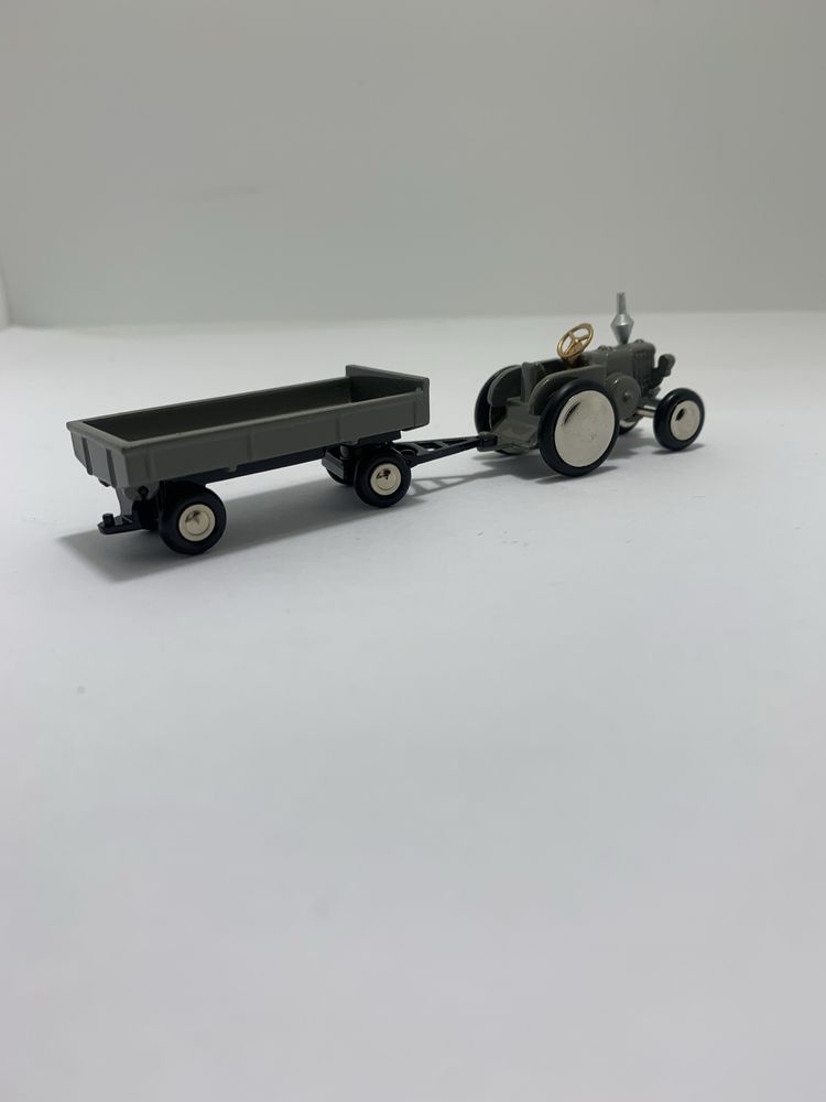 Tractor com reboque Lanz Schuco Piccolo 1:90