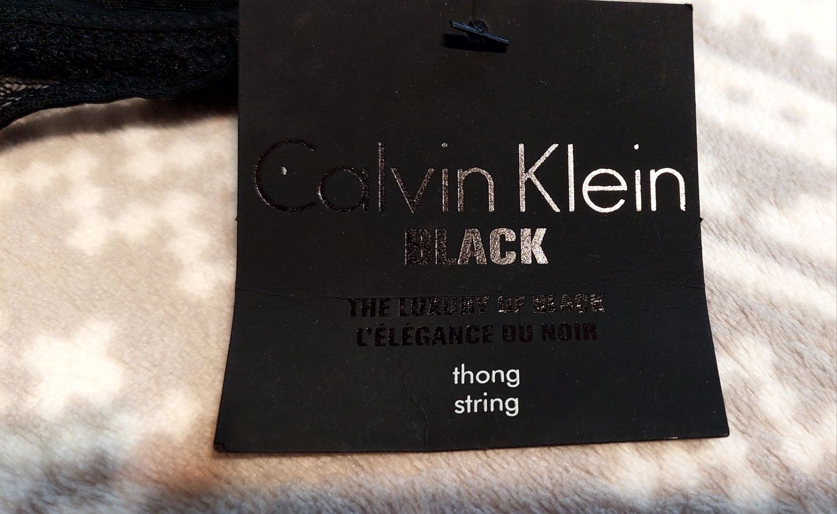 Stringi Calvin Klein koronkowe