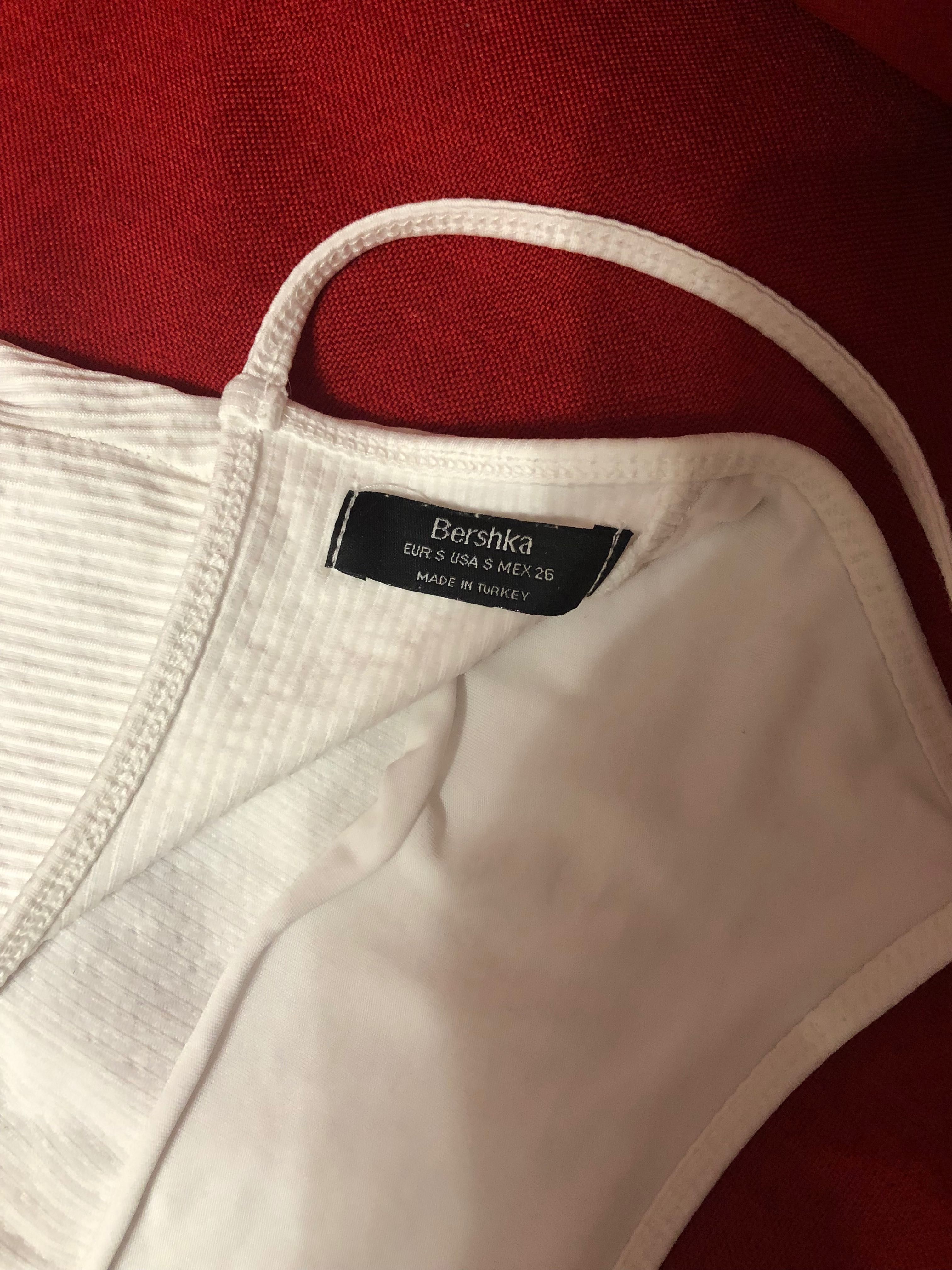 Боді Bershka s xs