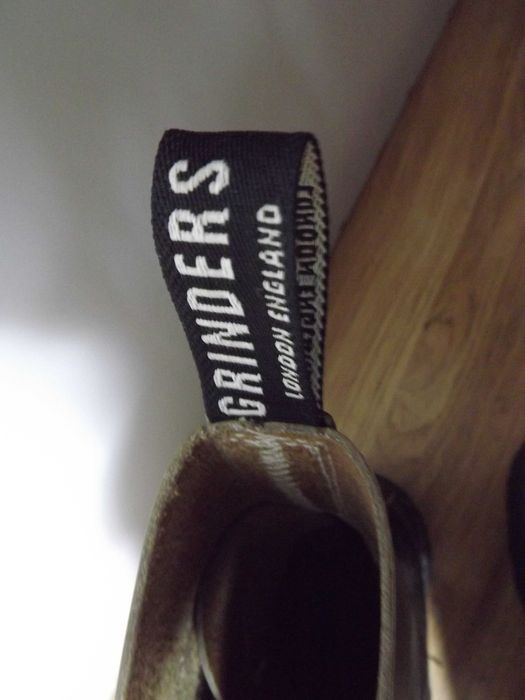 Glany Grinders London England roz 8