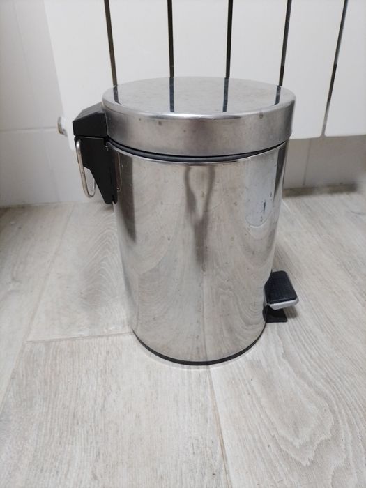 Ведро для мусора