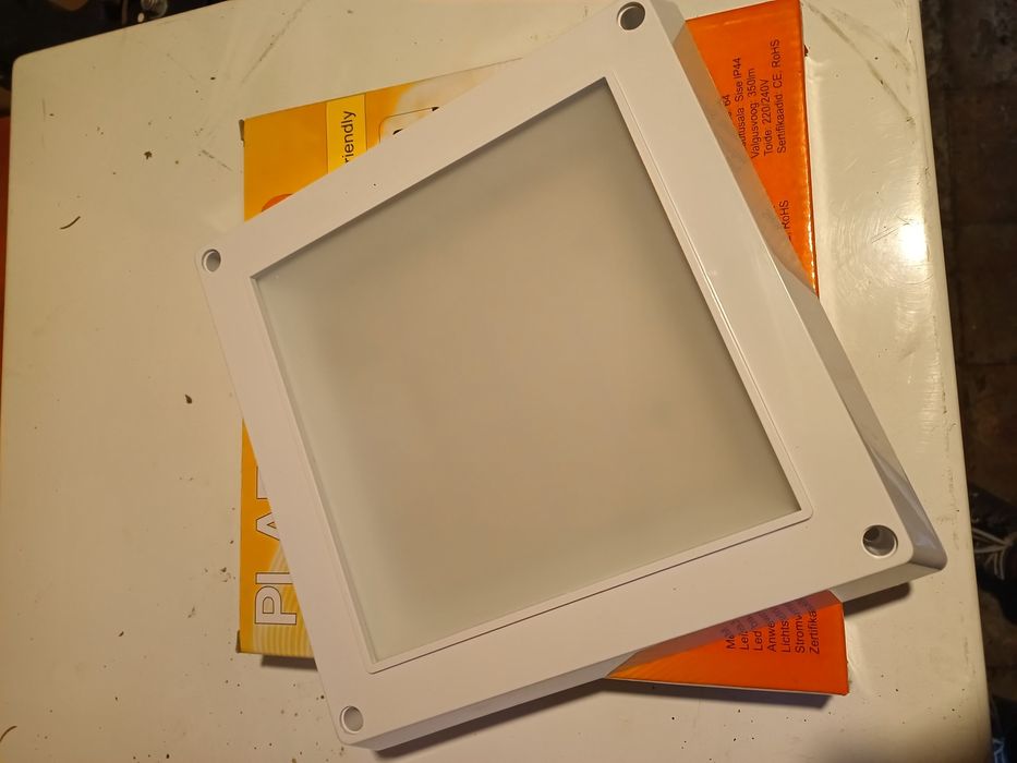 Nowy plafon sufitowy LED 6w=65w kwadratowy
