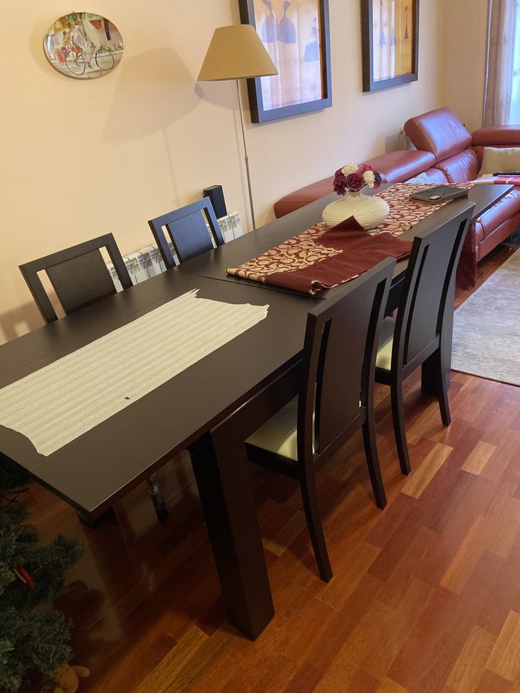 Mesa extensivel wenge + 4 cadeiras com forro em pele - sala de jantar