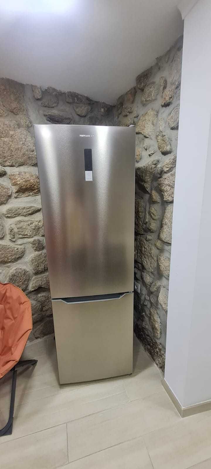 Frigorífico Princess Combinado – Quase Novo!
