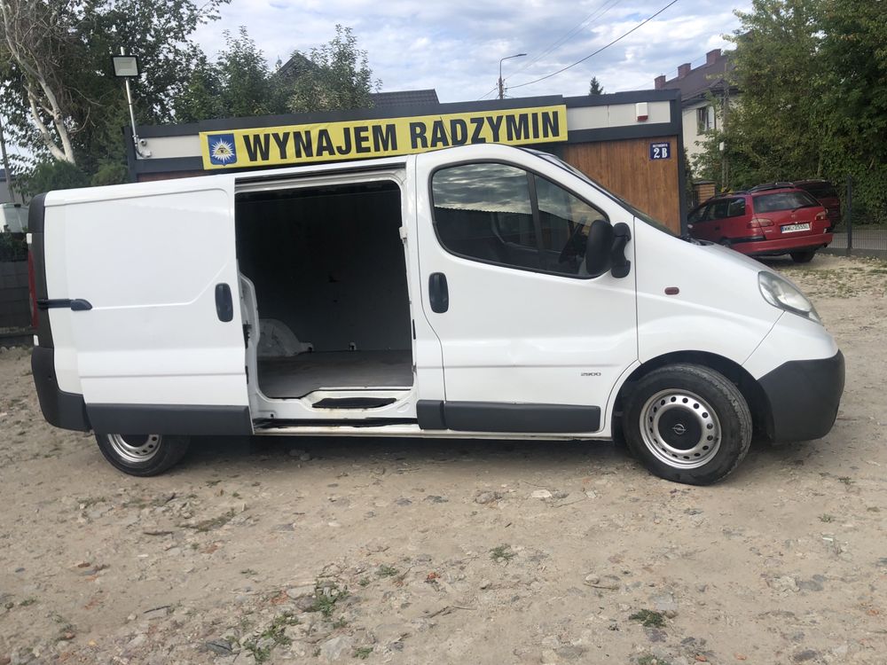 Wypożyczalnia samochodów dostawczych, busy na wynajem RADZYMIN