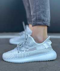 Кросівки текстиль у стилі yeezy adidas (р.36-45) 4 кольори