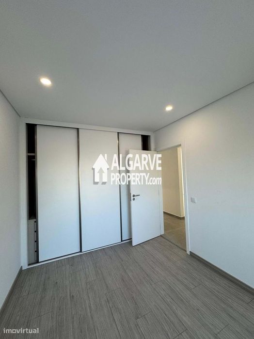 Apartamentos T3 a estrear no centro de Almancil