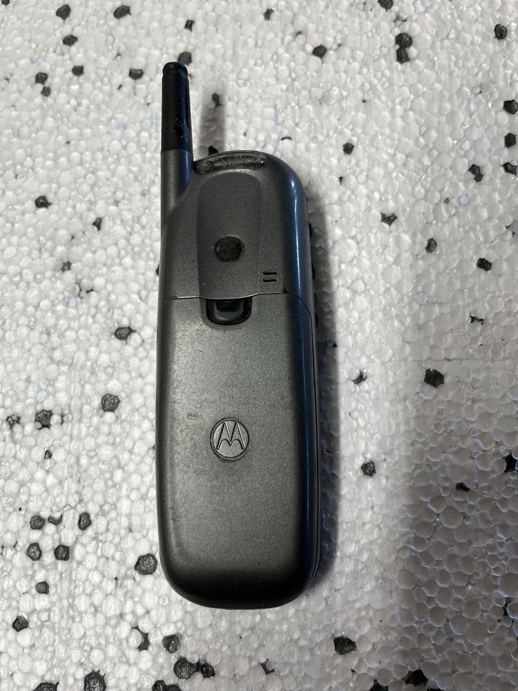 Stary telefon komurkowy Motorola