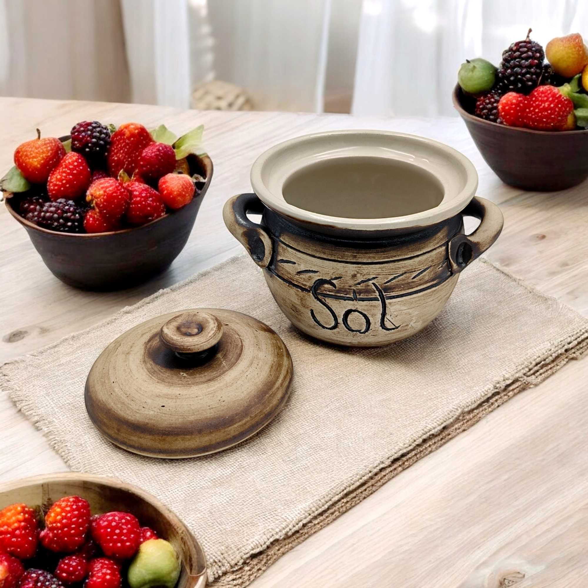 Gliniany Pojemnik na Sól 600 ml Ceramiczny Pojemnik Na Sól Solniczka