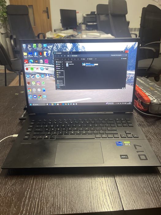 Laptop HP Omen 17 , i7-12700H, 32GB RAM, 1TB, RTX 3070 8GB