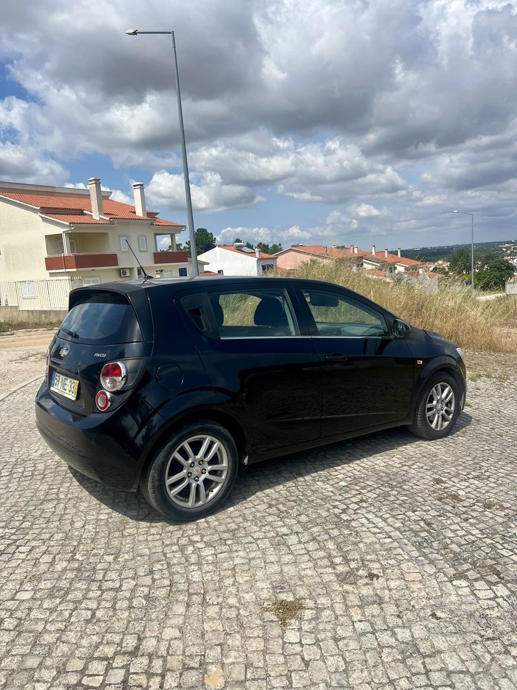 Chevrolet Aveo 1.3VCDi - Financiamento