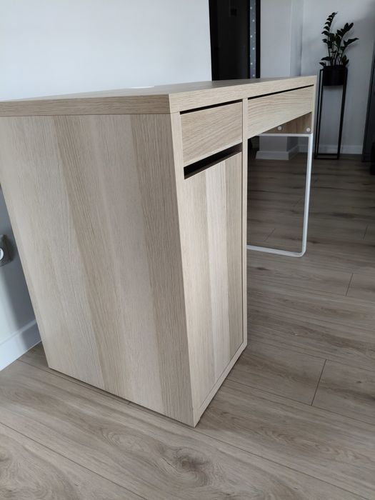 Biurko Ikea MICKE imitacja dębu ( jak nowe)