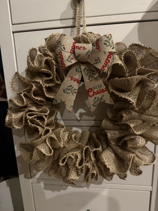 Wianek świąteczny handmade – juta + światełka  30 cm