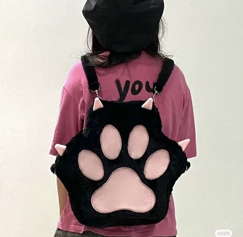 Рюкзак черный кошачья лапка в стиле харадзюку